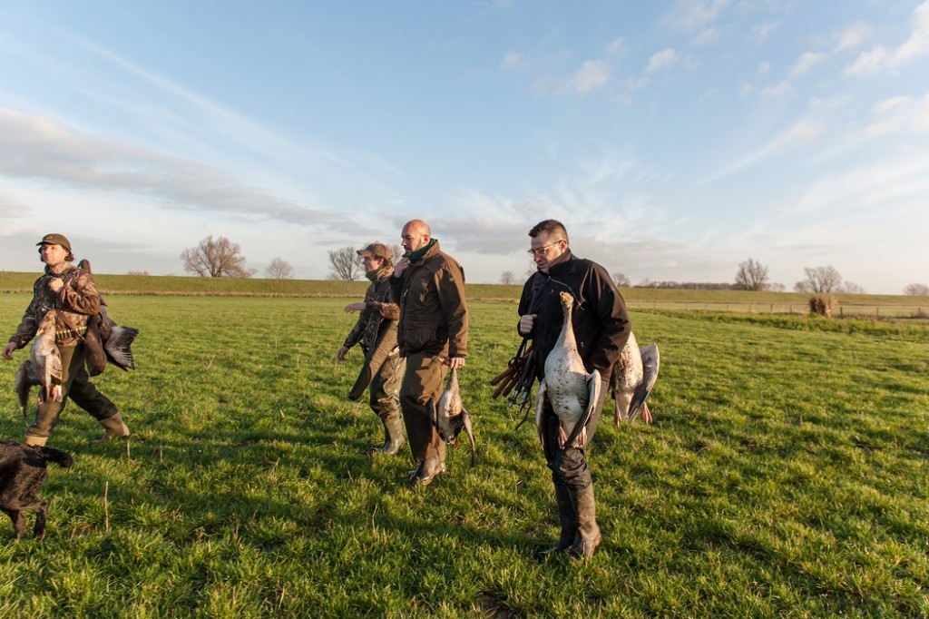 Na een succesvolle ochtend op de ganzen, fotograaf: Anoeska van Slegtenhorst