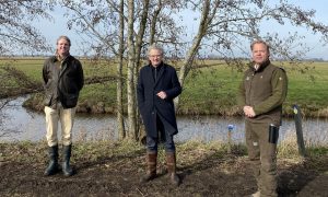 SGP-Kamerlid Roelof Bisschop laat zich informeren over wildlijst door Jagersvereniging in Utrecht