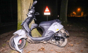 Scooter total loss na aanrijding met wild zwijn in Loenen – 112apeldoorn.nl
